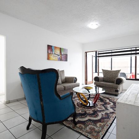 Safi Luxury Apartment 2 イースト・ロンドン エクステリア 写真